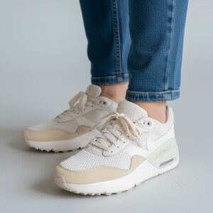 NEW Nike Air Max SYSTM White Pure Platinum Mens Sneakers Size 9.5